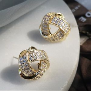 Golden Twist Earrings, BNWOT